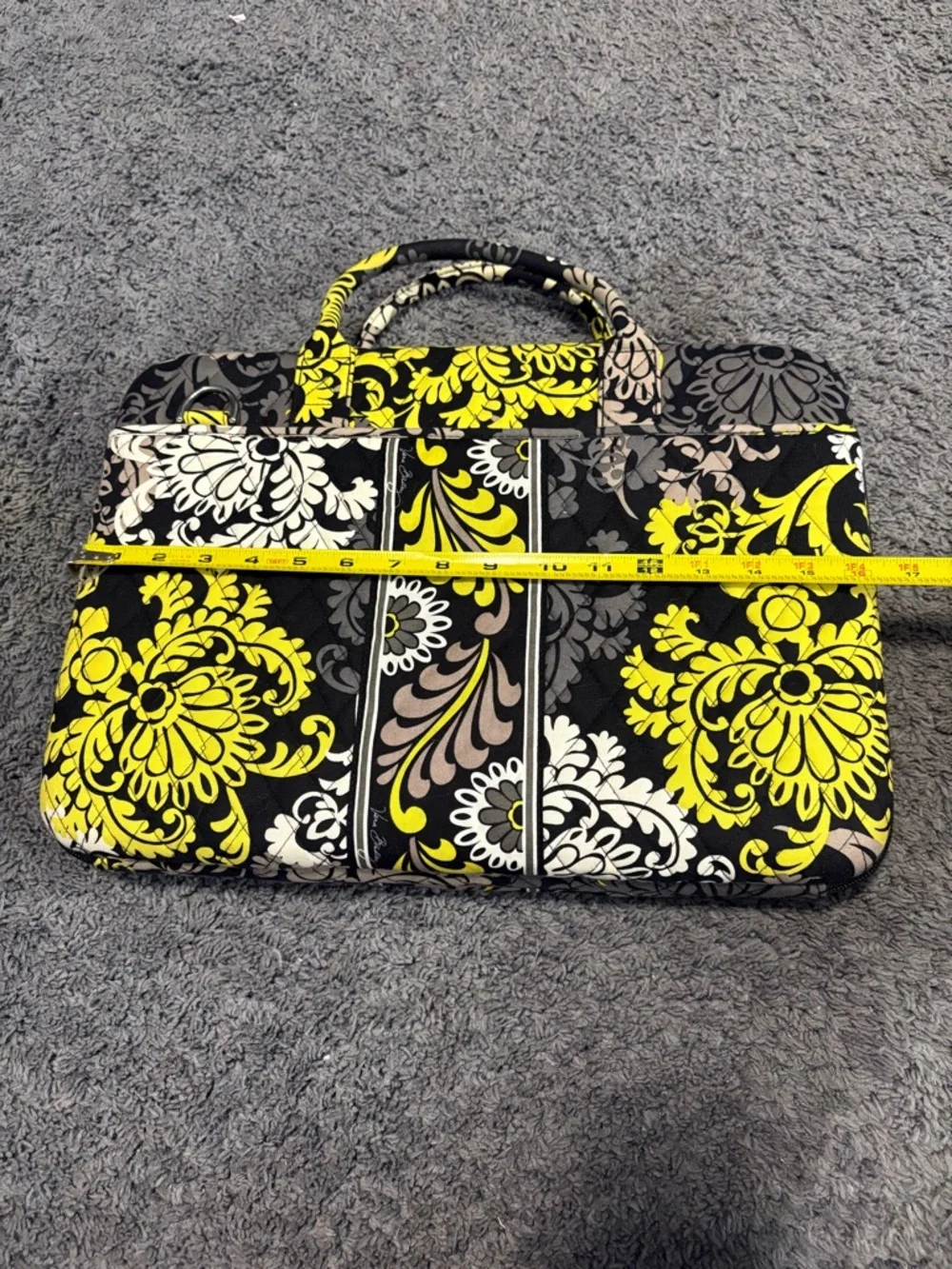 NWOT Vera Bradley yellow, white, and grey designed hardcover laptop case